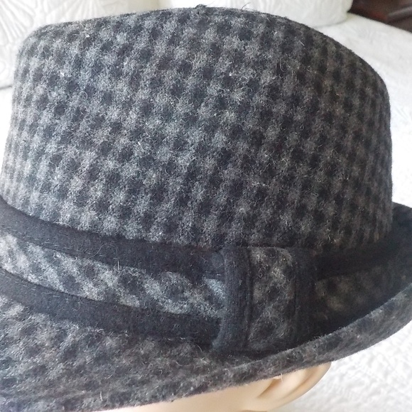 Hatter Co. Gray/Black Wool Fedora (Unisex) - Picture 10 of 10
